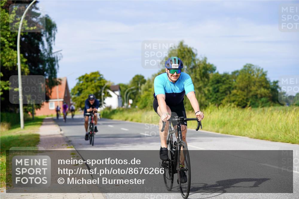 31.08.2025 - Elbe Triathlon Hamburg Michael Burmester http://msf.ph/oto/8676266 31.08.2025 10:23:20 Radfahren 922, 1016, 1056, 1086, 1088, 1107 meine-sportfotos.de