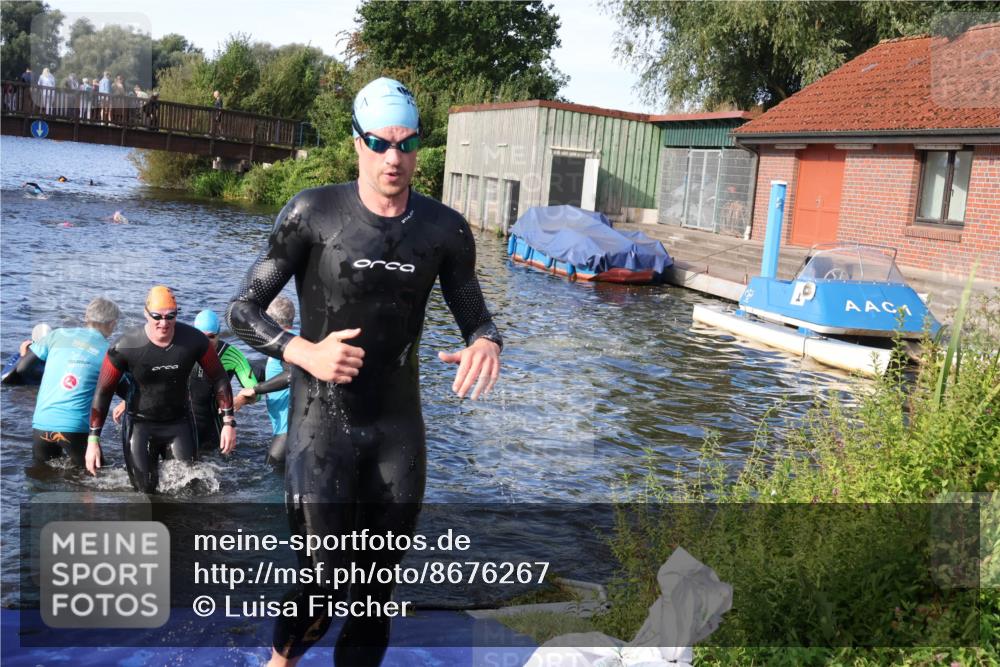 31.08.2025 - Elbe Triathlon Hamburg Luisa Fischer http://msf.ph/oto/8676267 31.08.2025 09:06:21 Schwimmen 410, 416, 524, 530, 598 meine-sportfotos.de