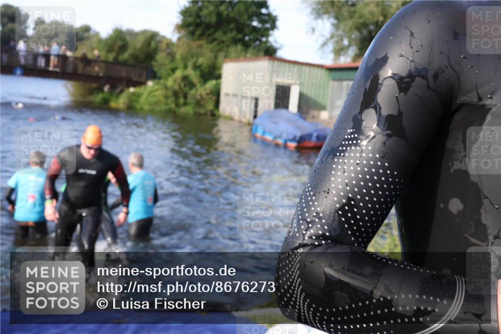 31.08.2025 - Elbe Triathlon Hamburg Luisa Fischer http://msf.ph/oto/8676273 31.08.2025 09:06:22 Schwimmen 416, 524, 530, 598 meine-sportfotos.de