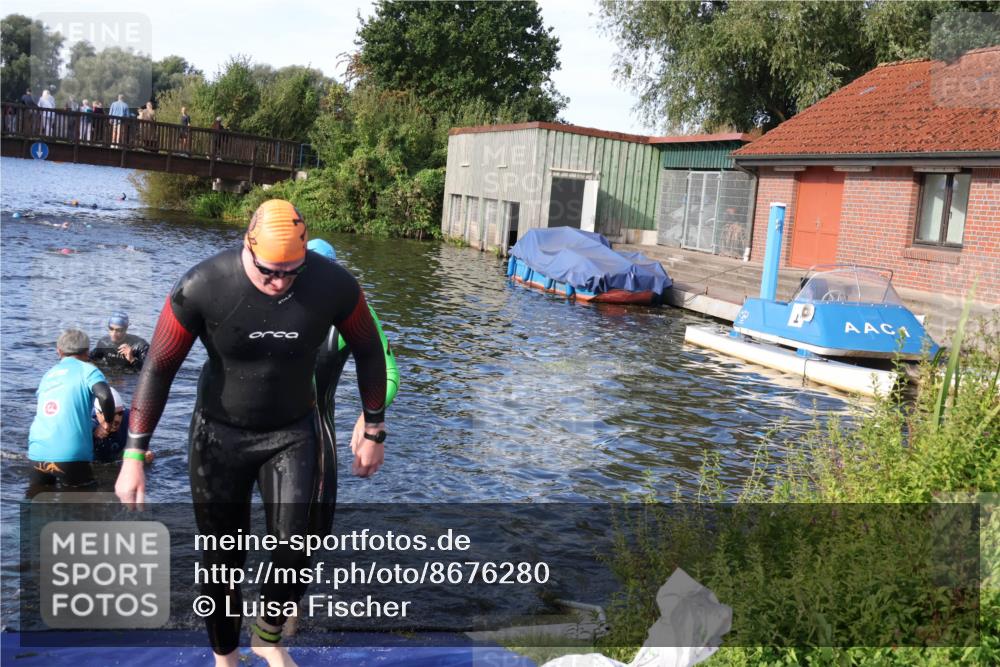 31.08.2025 - Elbe Triathlon Hamburg Luisa Fischer http://msf.ph/oto/8676280 31.08.2025 09:06:24 Schwimmen 416, 524, 530, 537, 598 meine-sportfotos.de