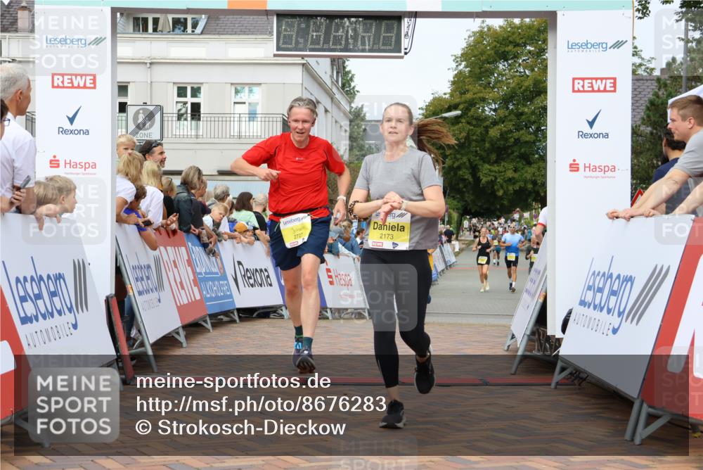31.08.2025 - 21. Blankeneser Heldenlauf Strokosch-Dieckow http://msf.ph/oto/8676283 31.08.2025 10:28:33 Ziel 2249, 2173, 2727, 2351 meine-sportfotos.de