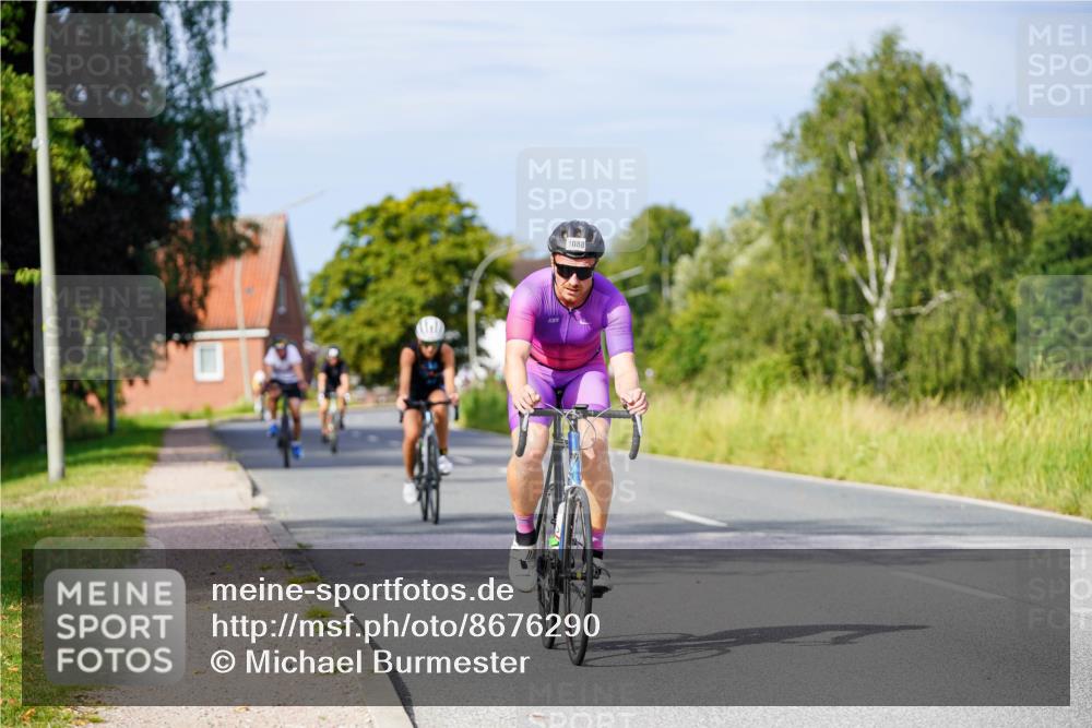 31.08.2025 - Elbe Triathlon Hamburg Michael Burmester http://msf.ph/oto/8676290 31.08.2025 10:23:26 Radfahren 399, 812, 1037, 1088, 1093 meine-sportfotos.de