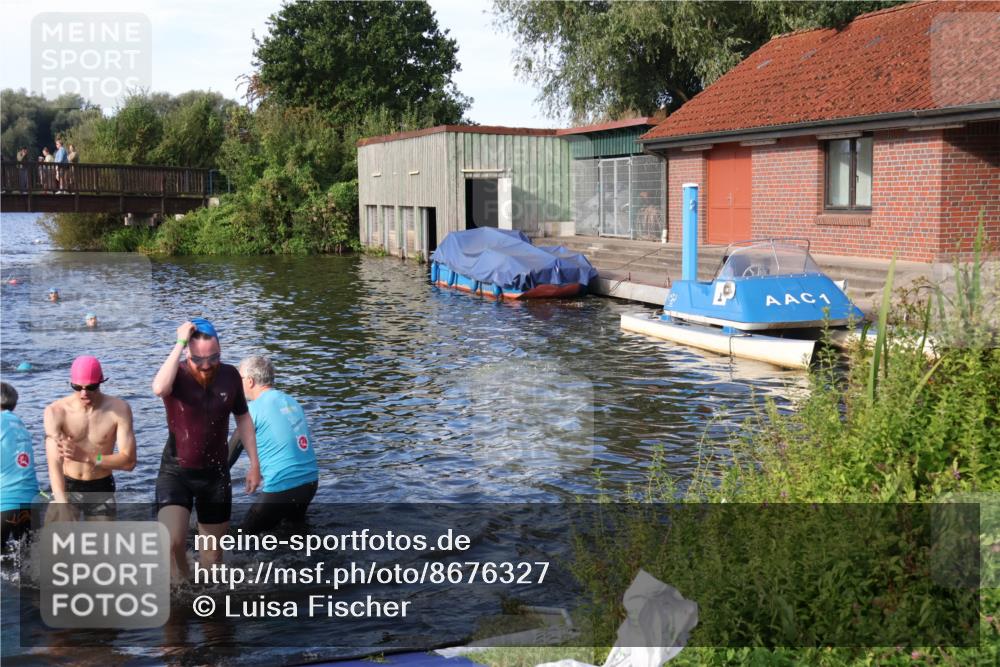 31.08.2025 - Elbe Triathlon Hamburg Luisa Fischer http://msf.ph/oto/8676327 31.08.2025 09:06:59 Schwimmen 391, 508, 526 meine-sportfotos.de