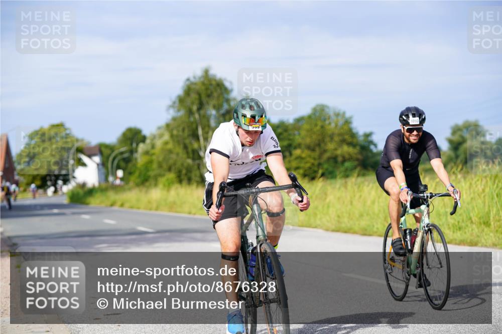 31.08.2025 - Elbe Triathlon Hamburg Michael Burmester http://msf.ph/oto/8676328 31.08.2025 10:23:32 Radfahren 399, 1037, 1093 meine-sportfotos.de