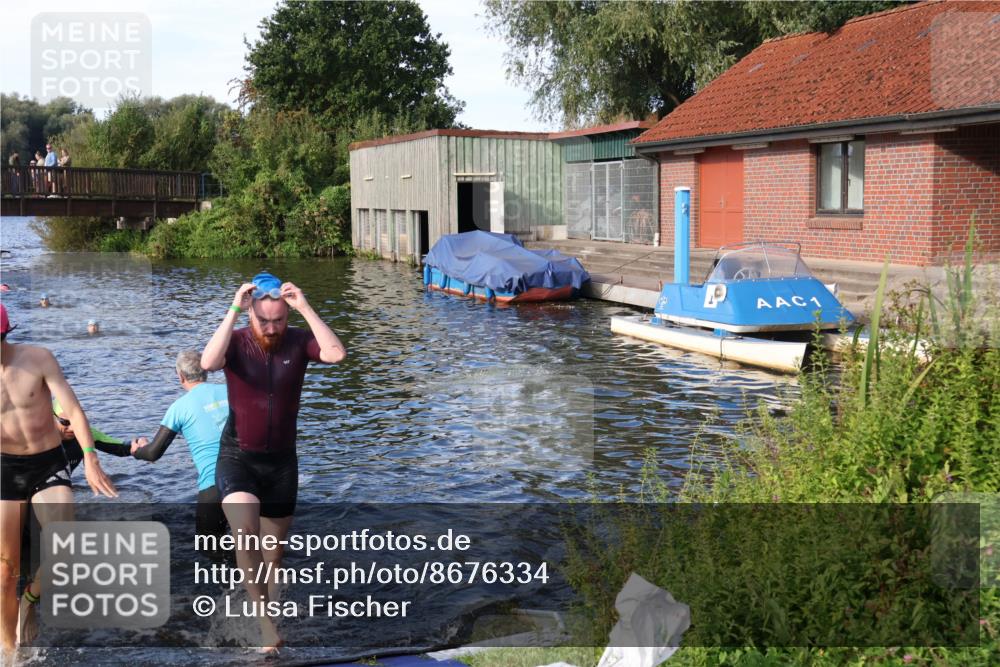 31.08.2025 - Elbe Triathlon Hamburg Luisa Fischer http://msf.ph/oto/8676334 31.08.2025 09:07:00 Schwimmen 391, 508, 526 meine-sportfotos.de