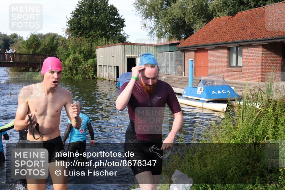 31.08.2025 - Elbe Triathlon Hamburg Luisa Fischer http://msf.ph/oto/8676347 31.08.2025 09:07:02 Schwimmen 391, 508, 526 meine-sportfotos.de