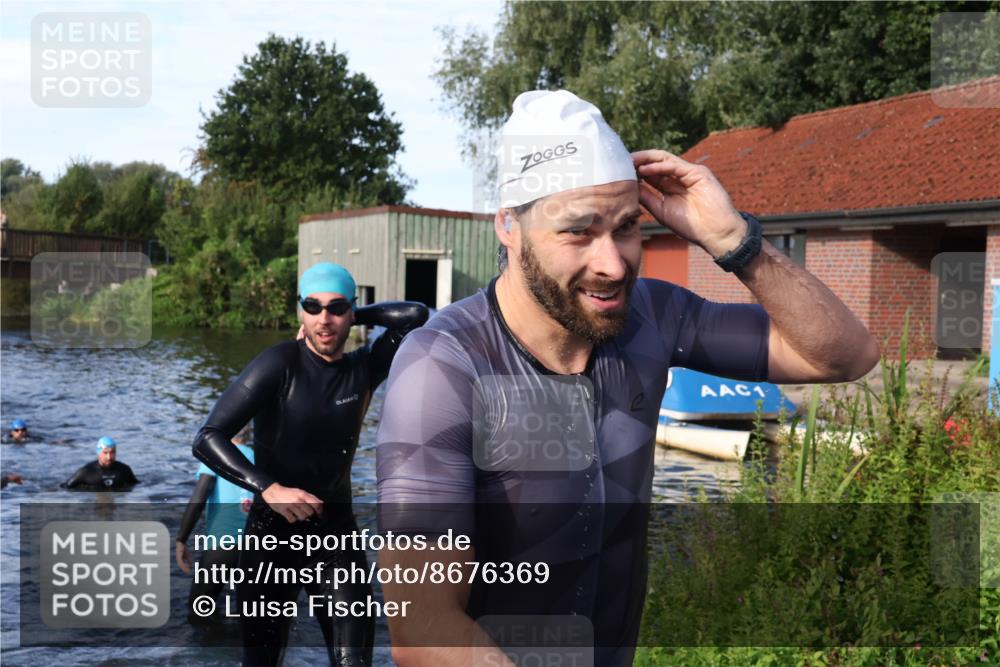 31.08.2025 - Elbe Triathlon Hamburg Luisa Fischer http://msf.ph/oto/8676369 31.08.2025 09:07:18 Schwimmen 388, 482, 510 meine-sportfotos.de