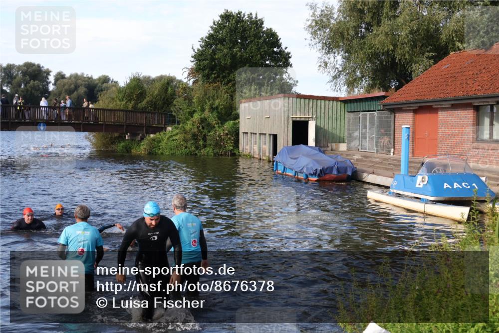 31.08.2025 - Elbe Triathlon Hamburg Luisa Fischer http://msf.ph/oto/8676378 31.08.2025 09:07:26 Schwimmen 388, 405, 618 meine-sportfotos.de