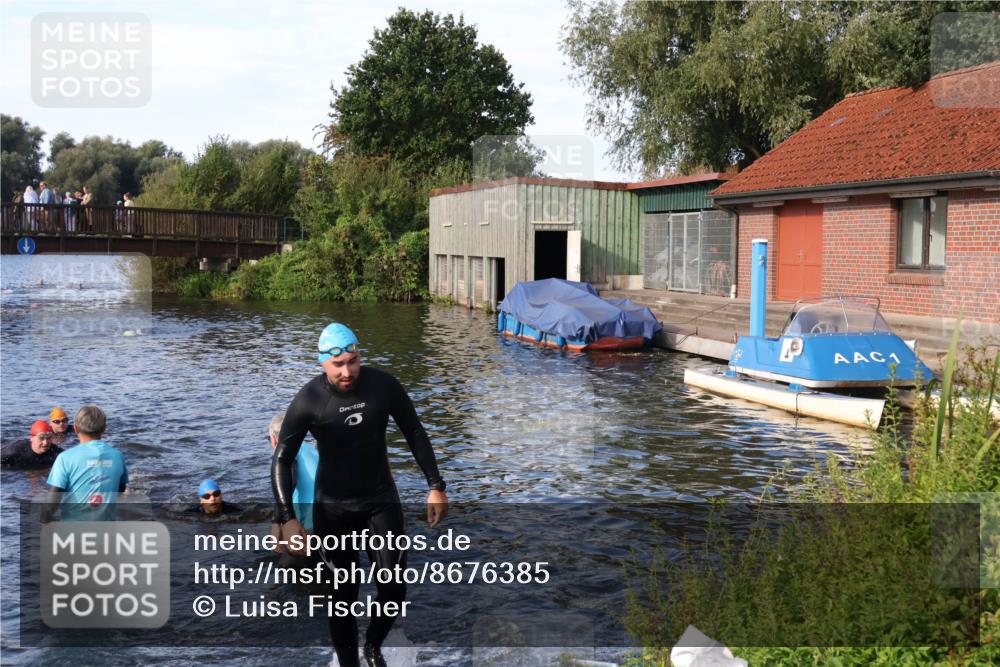 31.08.2025 - Elbe Triathlon Hamburg Luisa Fischer http://msf.ph/oto/8676385 31.08.2025 09:07:27 Schwimmen 388, 405, 618 meine-sportfotos.de