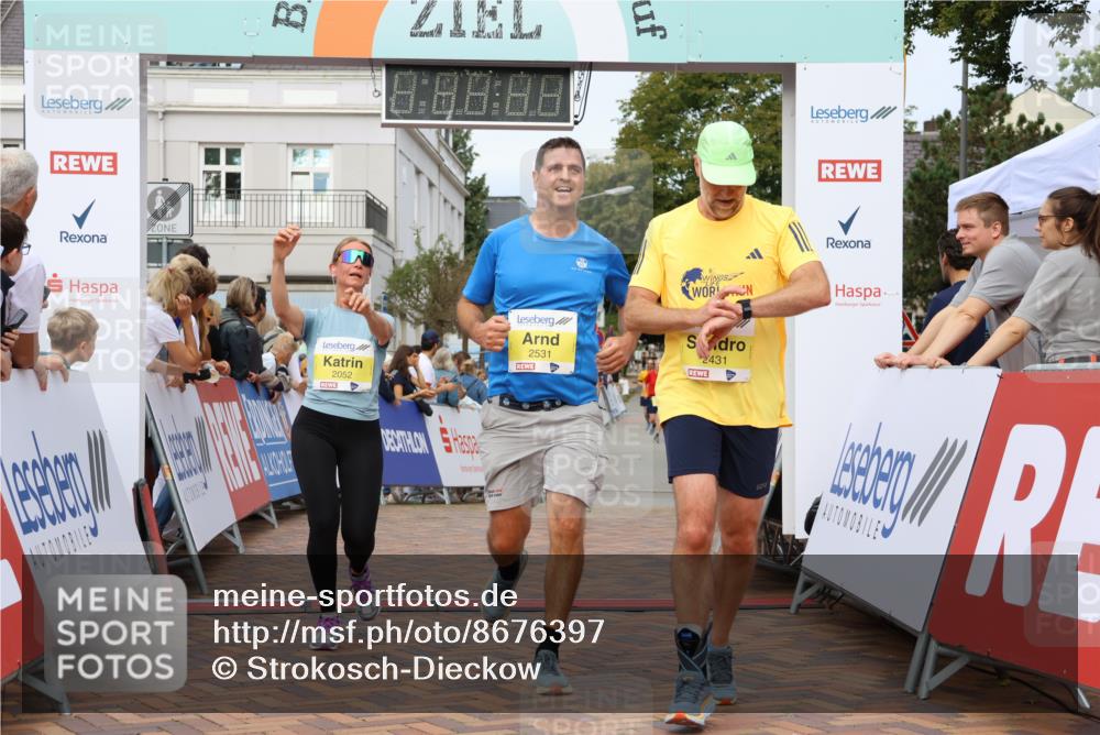 31.08.2025 - 21. Blankeneser Heldenlauf Strokosch-Dieckow http://msf.ph/oto/8676397 31.08.2025 10:28:23 Ziel 2249, 2140, 2133, 2625, 2431, 2088, 2052, 2531 meine-sportfotos.de