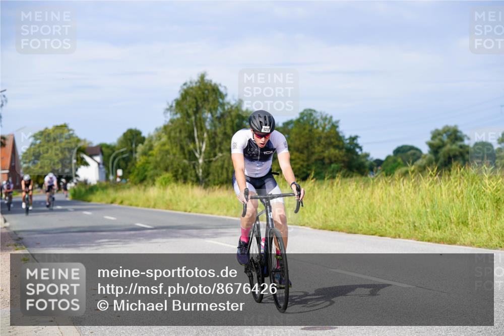 31.08.2025 - Elbe Triathlon Hamburg Michael Burmester http://msf.ph/oto/8676426 31.08.2025 10:23:58 Radfahren 704, 741, 752, 861, 914, 926, 961, 1031, 1043 meine-sportfotos.de