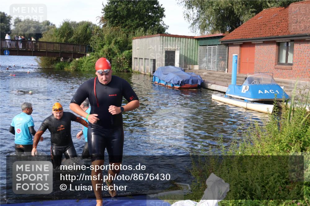31.08.2025 - Elbe Triathlon Hamburg Luisa Fischer http://msf.ph/oto/8676430 31.08.2025 09:07:39 Schwimmen 402, 487, 618 meine-sportfotos.de