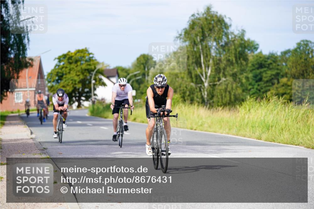 31.08.2025 - Elbe Triathlon Hamburg Michael Burmester http://msf.ph/oto/8676431 31.08.2025 10:24:01 Radfahren 741, 752, 761, 926, 961, 1158 meine-sportfotos.de