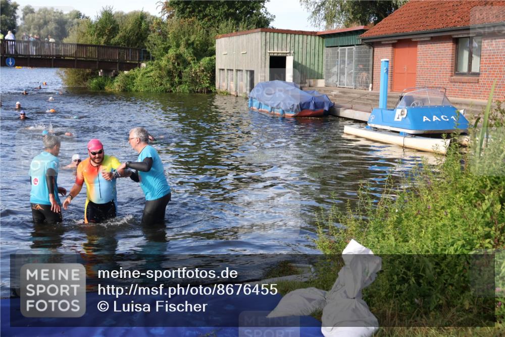 31.08.2025 - Elbe Triathlon Hamburg Luisa Fischer http://msf.ph/oto/8676455 31.08.2025 09:08:27 Schwimmen 500 meine-sportfotos.de