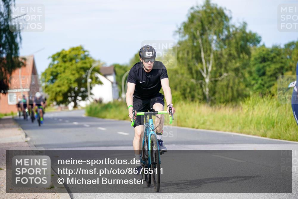 31.08.2025 - Elbe Triathlon Hamburg Michael Burmester http://msf.ph/oto/8676511 31.08.2025 10:24:16 Radfahren 975, 1018, 1047, 1076 meine-sportfotos.de