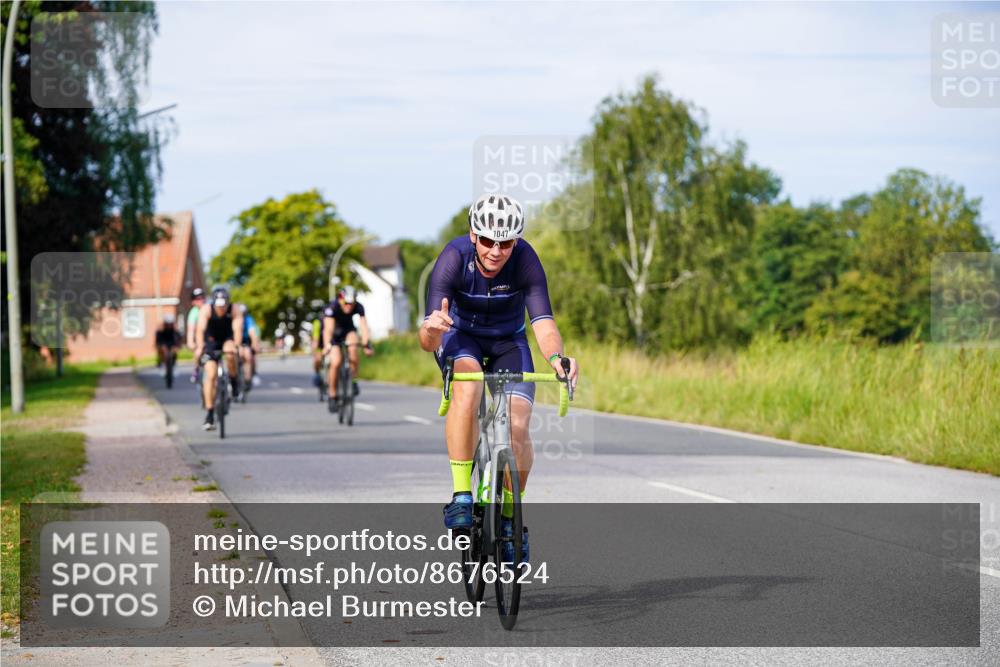 31.08.2025 - Elbe Triathlon Hamburg Michael Burmester http://msf.ph/oto/8676524 31.08.2025 10:24:21 Radfahren 703, 943, 972, 1028, 1047, 1074, 1083 meine-sportfotos.de