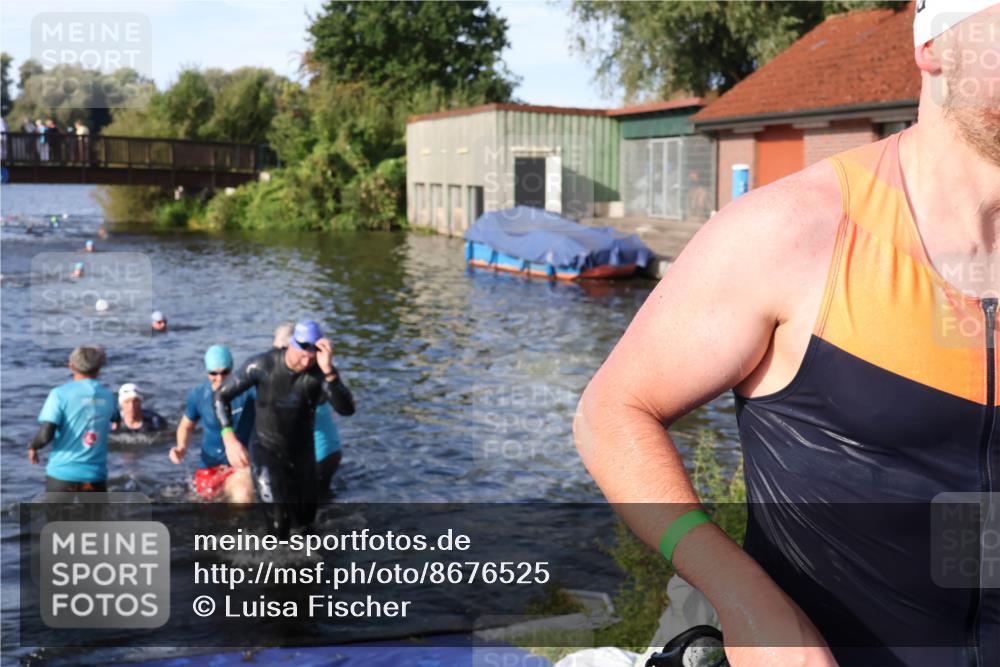 31.08.2025 - Elbe Triathlon Hamburg Luisa Fischer http://msf.ph/oto/8676525 31.08.2025 09:08:55 Schwimmen 422, 472, 497, 521, 925 meine-sportfotos.de