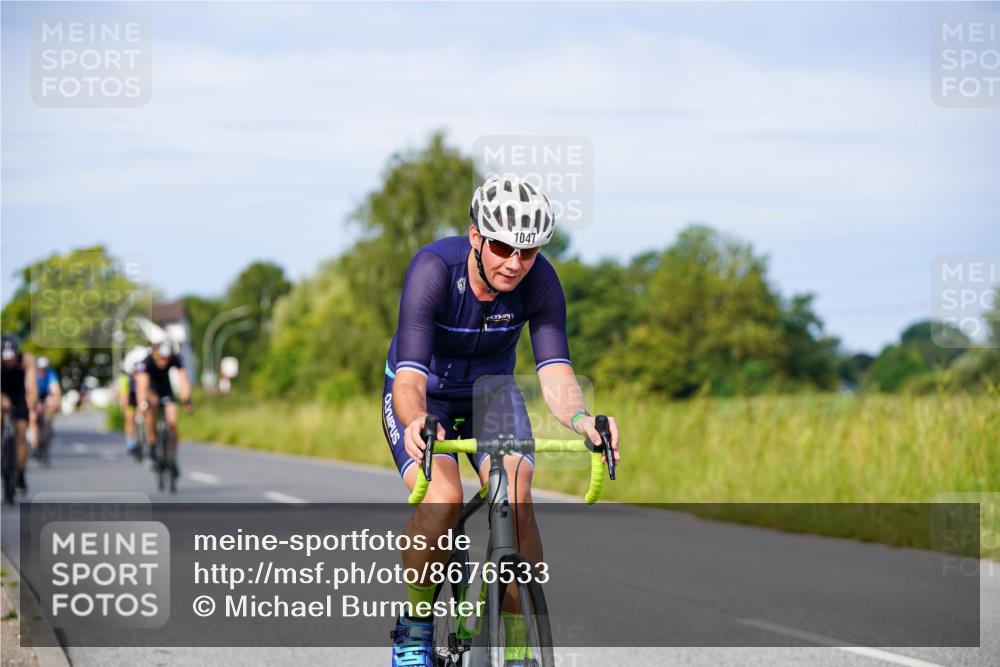 31.08.2025 - Elbe Triathlon Hamburg Michael Burmester http://msf.ph/oto/8676533 31.08.2025 10:24:21 Radfahren 703, 943, 972, 1028, 1047, 1074, 1083 meine-sportfotos.de