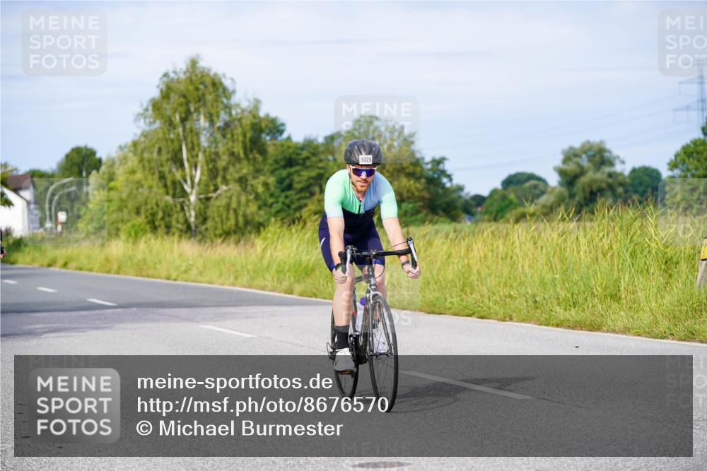 31.08.2025 - Elbe Triathlon Hamburg Michael Burmester http://msf.ph/oto/8676570 31.08.2025 10:24:28 Radfahren 703, 847, 970, 1028, 1074, 1083, 1099 meine-sportfotos.de