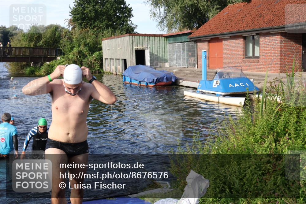 31.08.2025 - Elbe Triathlon Hamburg Luisa Fischer http://msf.ph/oto/8676576 31.08.2025 09:09:19 Schwimmen 406, 417, 651 meine-sportfotos.de