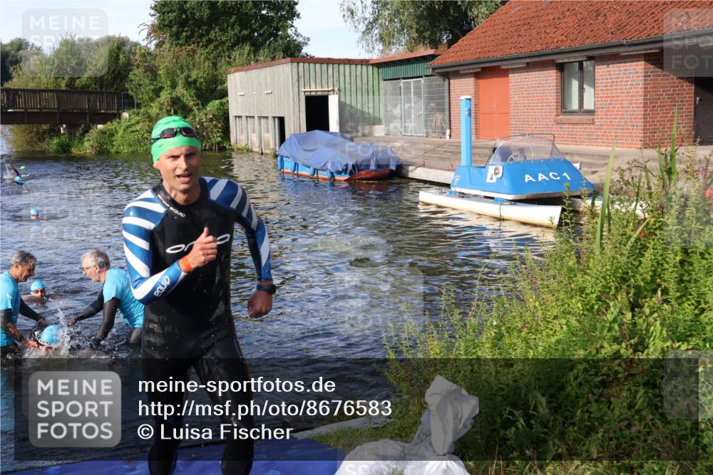 31.08.2025 - Elbe Triathlon Hamburg Luisa Fischer http://msf.ph/oto/8676583 31.08.2025 09:09:23 Schwimmen 406, 417, 546, 651 meine-sportfotos.de