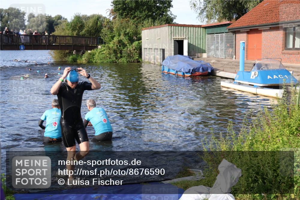 31.08.2025 - Elbe Triathlon Hamburg Luisa Fischer http://msf.ph/oto/8676590 31.08.2025 09:09:27 Schwimmen 406, 546, 651 meine-sportfotos.de