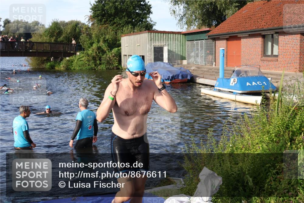 31.08.2025 - Elbe Triathlon Hamburg Luisa Fischer http://msf.ph/oto/8676611 31.08.2025 09:09:32 Schwimmen 406, 546 meine-sportfotos.de