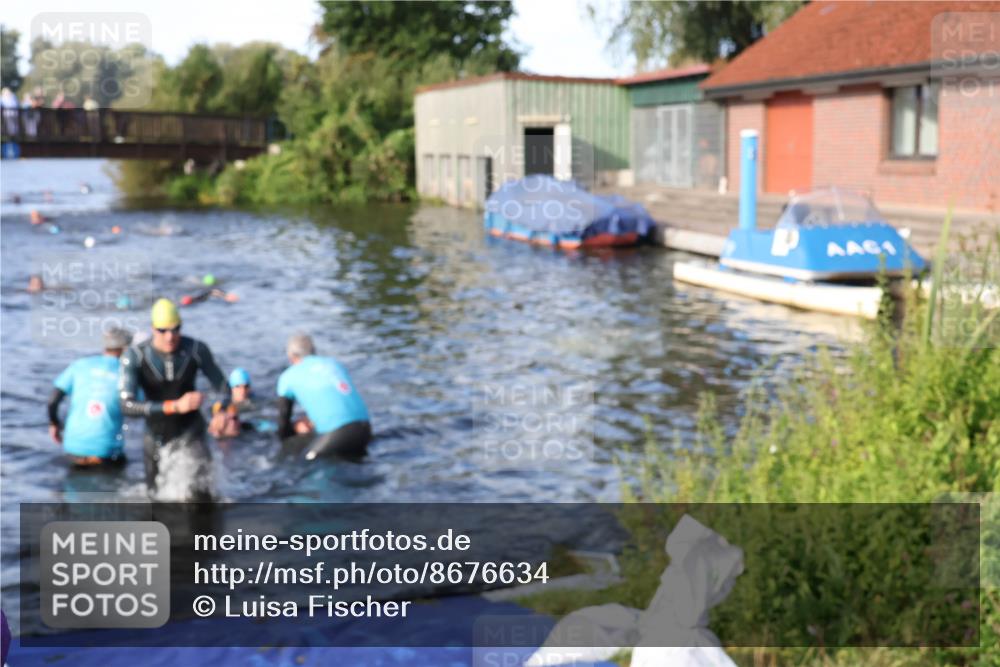 31.08.2025 - Elbe Triathlon Hamburg Luisa Fischer http://msf.ph/oto/8676634 31.08.2025 09:09:54 Schwimmen 459, 481, 561, 589, 646 meine-sportfotos.de