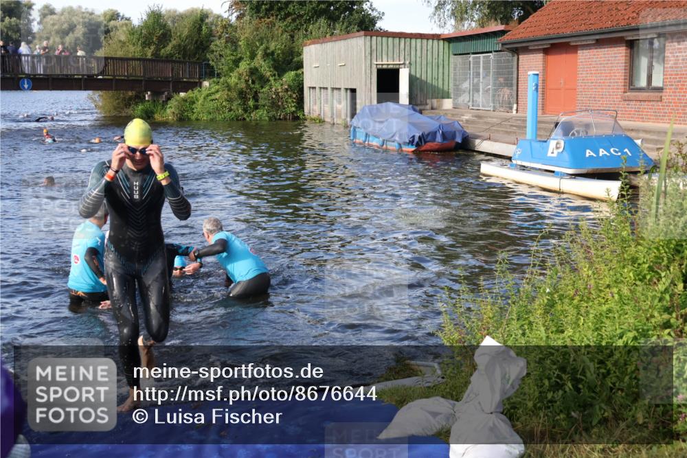 31.08.2025 - Elbe Triathlon Hamburg Luisa Fischer http://msf.ph/oto/8676644 31.08.2025 09:09:55 Schwimmen 459, 481, 561, 589, 646 meine-sportfotos.de