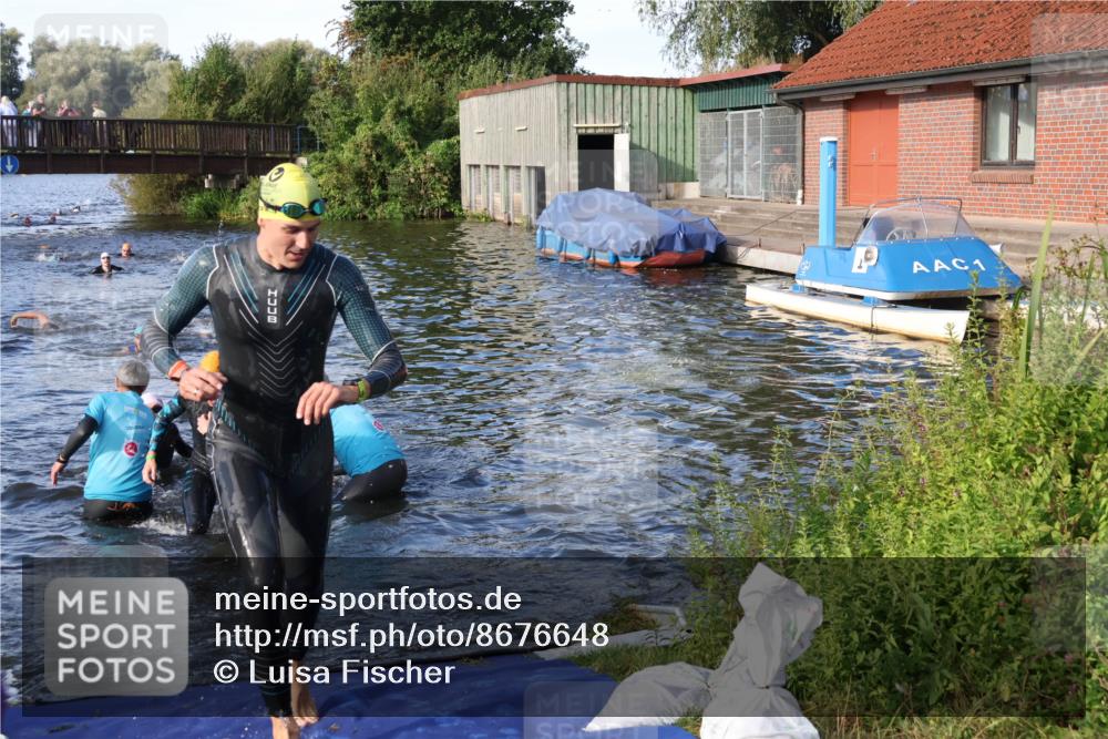 31.08.2025 - Elbe Triathlon Hamburg Luisa Fischer http://msf.ph/oto/8676648 31.08.2025 09:09:56 Schwimmen 459, 481, 561, 589, 646 meine-sportfotos.de