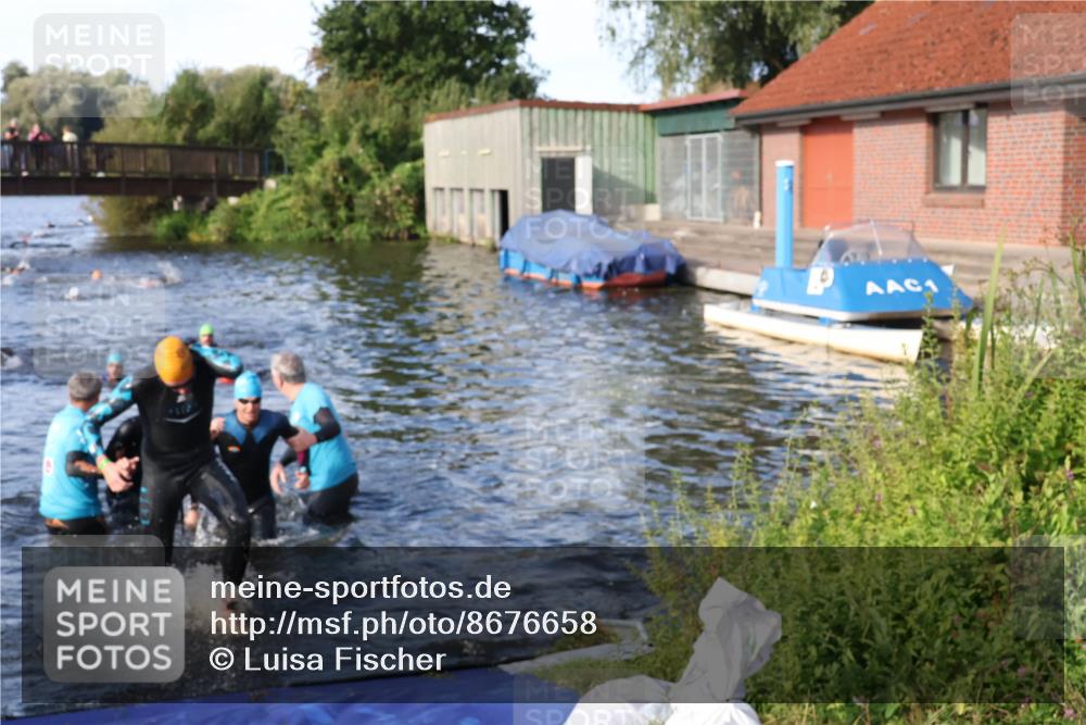 31.08.2025 - Elbe Triathlon Hamburg Luisa Fischer http://msf.ph/oto/8676658 31.08.2025 09:09:58 Schwimmen 459, 481, 589, 646 meine-sportfotos.de