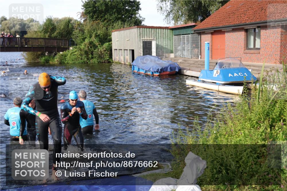 31.08.2025 - Elbe Triathlon Hamburg Luisa Fischer http://msf.ph/oto/8676662 31.08.2025 09:09:59 Schwimmen 459, 481, 589, 646 meine-sportfotos.de