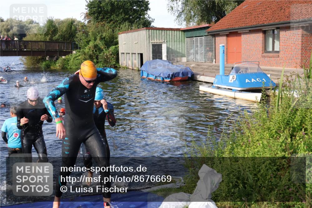 31.08.2025 - Elbe Triathlon Hamburg Luisa Fischer http://msf.ph/oto/8676669 31.08.2025 09:10:00 Schwimmen 459, 481, 589, 646 meine-sportfotos.de
