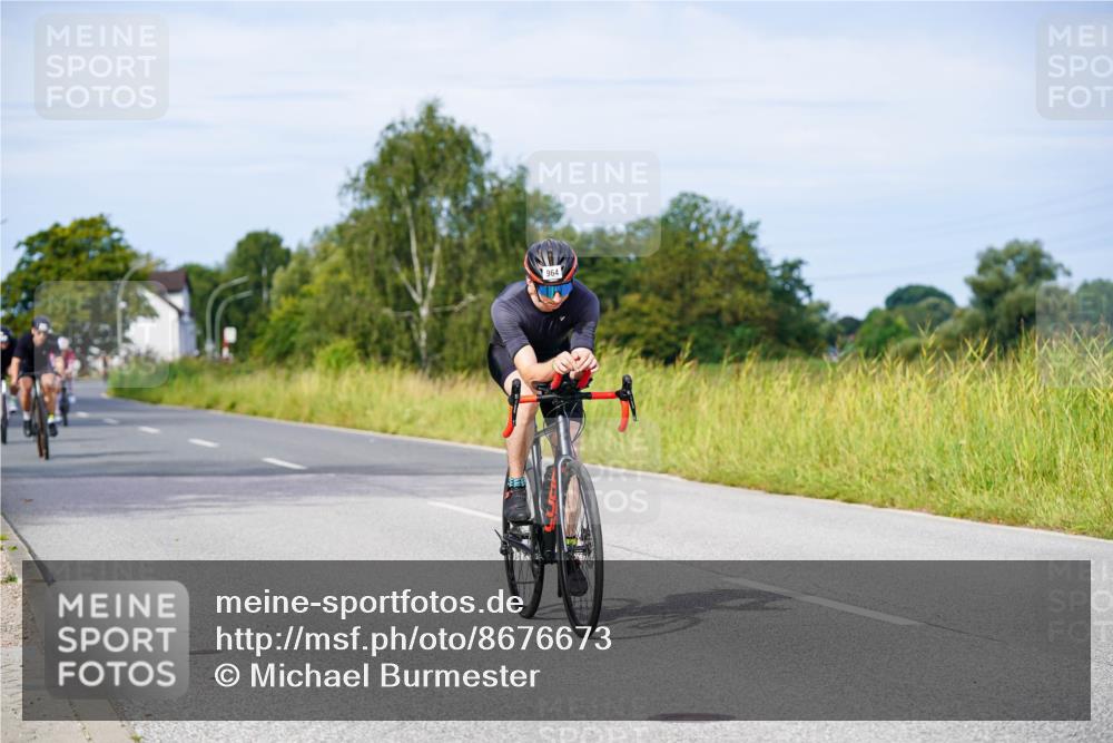 31.08.2025 - Elbe Triathlon Hamburg Michael Burmester http://msf.ph/oto/8676673 31.08.2025 10:25:00 Radfahren 446, 662, 893, 937, 964, 1062 meine-sportfotos.de