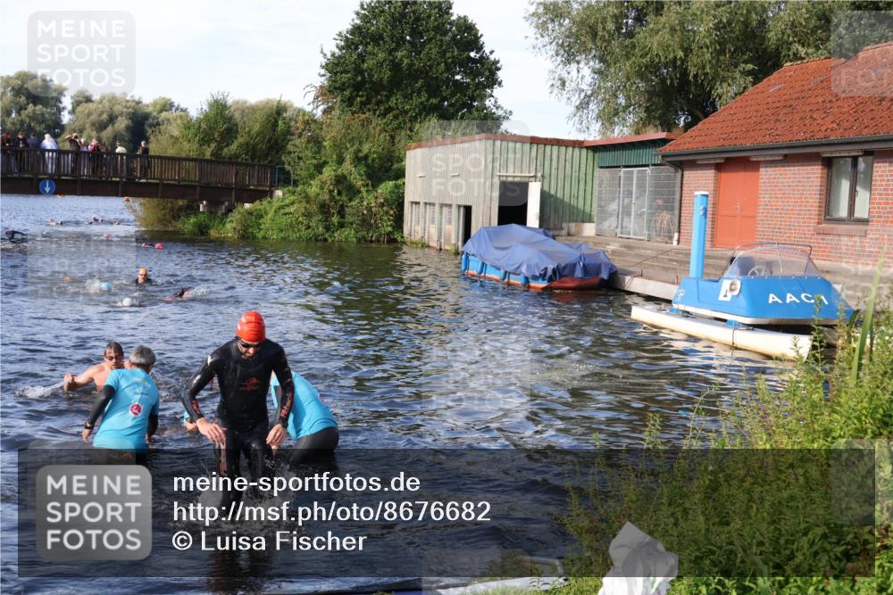 31.08.2025 - Elbe Triathlon Hamburg Luisa Fischer http://msf.ph/oto/8676682 31.08.2025 09:10:09 Schwimmen 432, 473, 478, 658 meine-sportfotos.de