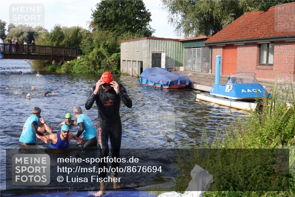 31.08.2025 - Elbe Triathlon Hamburg Luisa Fischer http://msf.ph/oto/8676694 31.08.2025 09:10:11 Schwimmen 432, 473, 478, 658 meine-sportfotos.de