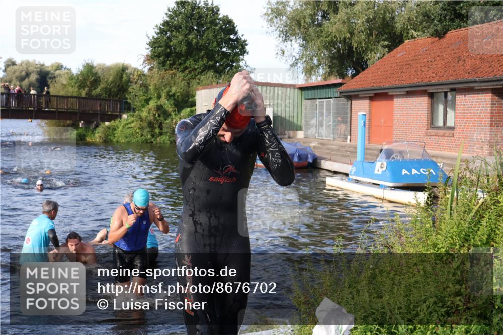 31.08.2025 - Elbe Triathlon Hamburg Luisa Fischer http://msf.ph/oto/8676702 31.08.2025 09:10:12 Schwimmen 432, 473, 478, 658 meine-sportfotos.de