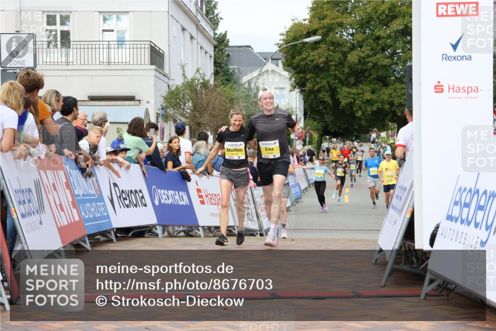 31.08.2025 - 21. Blankeneser Heldenlauf Strokosch-Dieckow http://msf.ph/oto/8676703 31.08.2025 10:28:13 Ziel 2348, 2140, 2133, 2261 meine-sportfotos.de