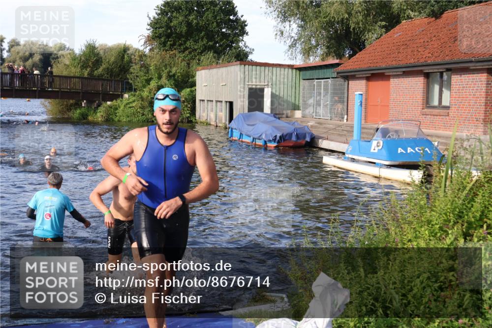 31.08.2025 - Elbe Triathlon Hamburg Luisa Fischer http://msf.ph/oto/8676714 31.08.2025 09:10:14 Schwimmen 432, 473, 478, 658 meine-sportfotos.de