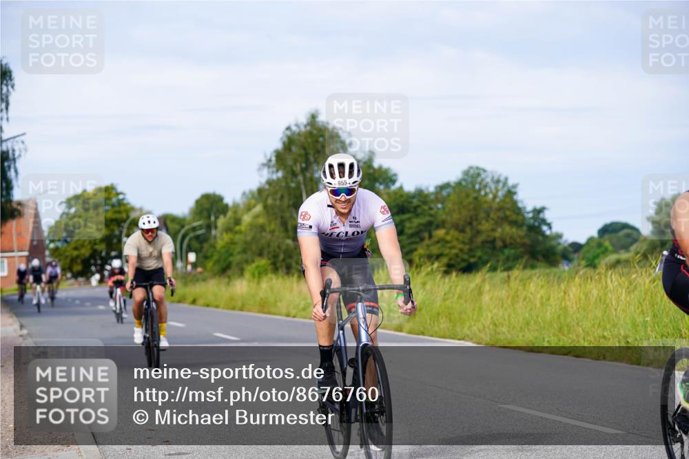 31.08.2025 - Elbe Triathlon Hamburg Michael Burmester http://msf.ph/oto/8676760 31.08.2025 10:25:17 Radfahren 829, 935, 955, 966, 1021, 1039, 1094, 1096 meine-sportfotos.de