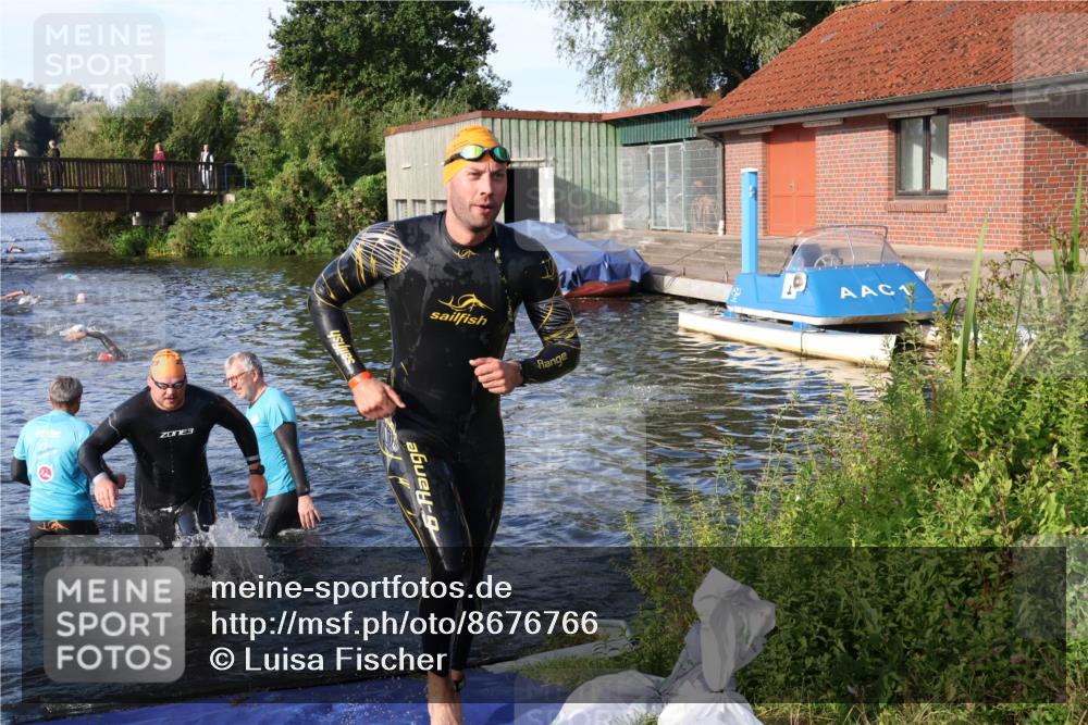 31.08.2025 - Elbe Triathlon Hamburg Luisa Fischer http://msf.ph/oto/8676766 31.08.2025 09:10:38 Schwimmen 499, 603, 655 meine-sportfotos.de