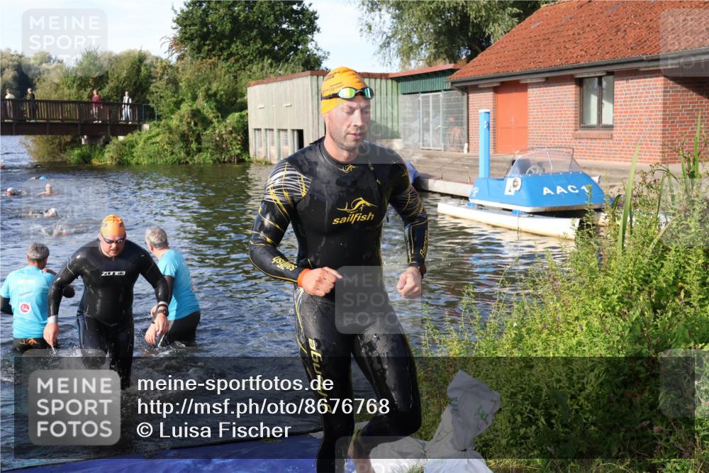 31.08.2025 - Elbe Triathlon Hamburg Luisa Fischer http://msf.ph/oto/8676768 31.08.2025 09:10:38 Schwimmen 499, 603, 655 meine-sportfotos.de