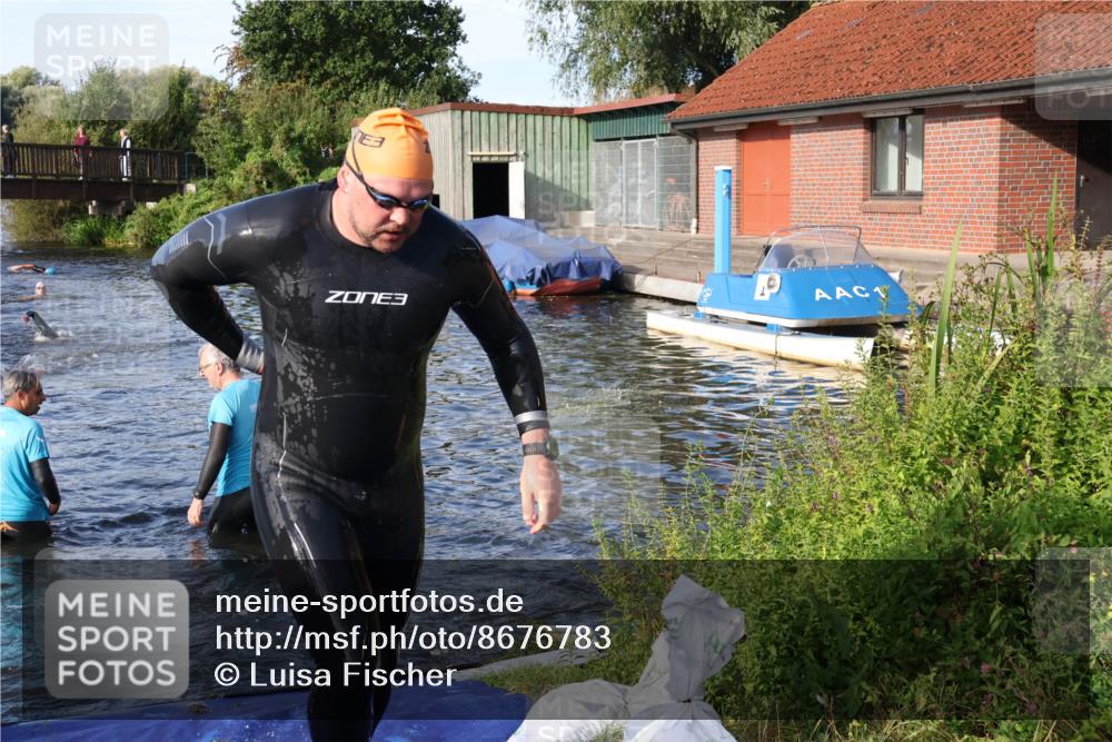 31.08.2025 - Elbe Triathlon Hamburg Luisa Fischer http://msf.ph/oto/8676783 31.08.2025 09:10:40 Schwimmen 499, 603 meine-sportfotos.de