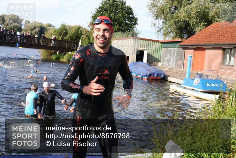 31.08.2025 - Elbe Triathlon Hamburg Luisa Fischer http://msf.ph/oto/8676798 31.08.2025 09:10:57 Schwimmen 428, 595, 648 meine-sportfotos.de