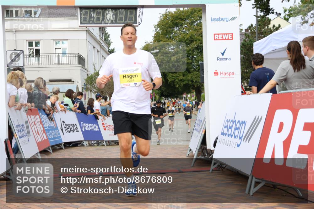 31.08.2025 - 21. Blankeneser Heldenlauf Strokosch-Dieckow http://msf.ph/oto/8676809 31.08.2025 10:28:06 Ziel 2112, 2348, 2068, 2067, 2741, 2659, 2261 meine-sportfotos.de