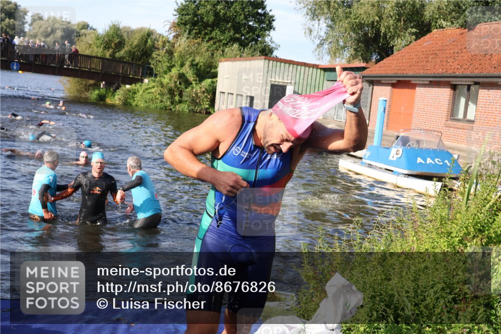 31.08.2025 - Elbe Triathlon Hamburg Luisa Fischer http://msf.ph/oto/8676826 31.08.2025 09:11:05 Schwimmen 428, 557, 574, 648 meine-sportfotos.de