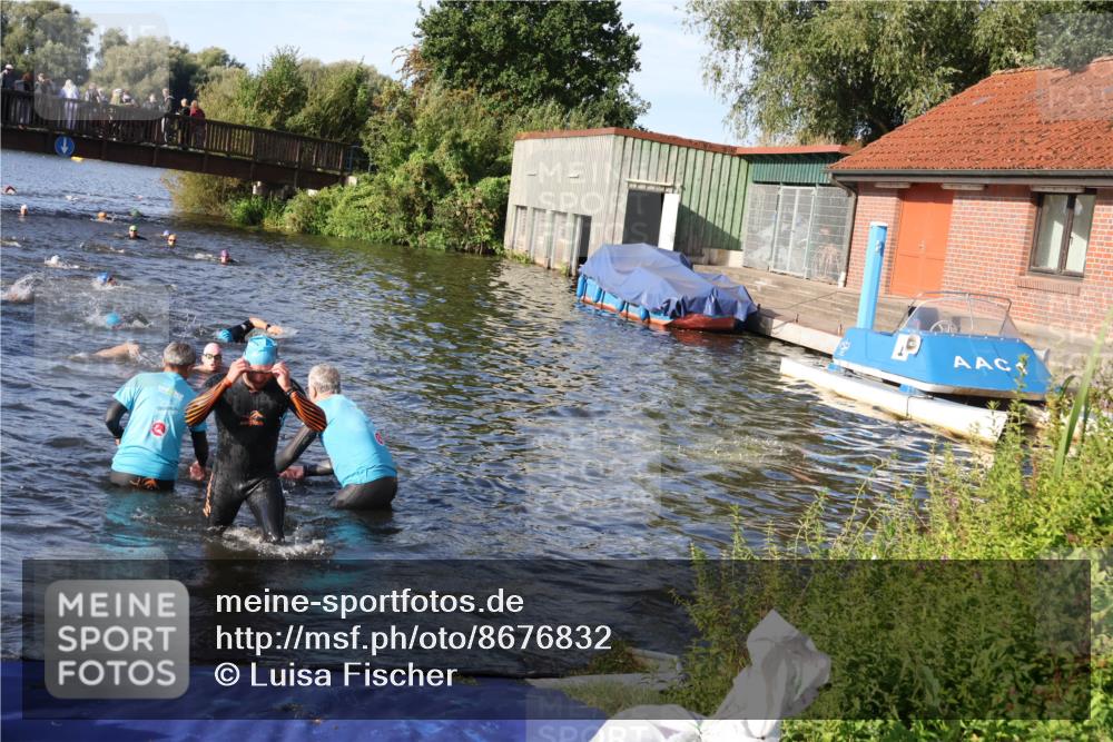 31.08.2025 - Elbe Triathlon Hamburg Luisa Fischer http://msf.ph/oto/8676832 31.08.2025 09:11:07 Schwimmen 428, 557, 574, 648 meine-sportfotos.de