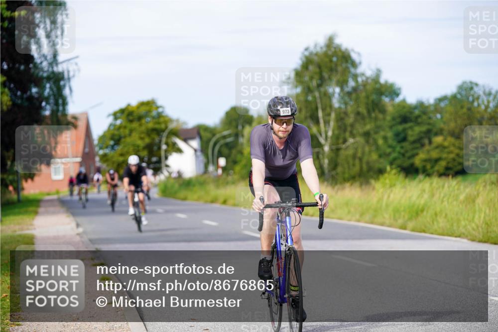 31.08.2025 - Elbe Triathlon Hamburg Michael Burmester http://msf.ph/oto/8676865 31.08.2025 10:25:51 Radfahren 503, 890, 973, 1029, 1055, 1060, 1133 meine-sportfotos.de