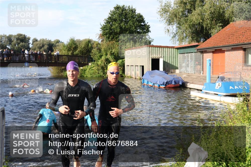 31.08.2025 - Elbe Triathlon Hamburg Luisa Fischer http://msf.ph/oto/8676884 31.08.2025 09:11:42 Schwimmen 575, 614, 616, 653, 656 meine-sportfotos.de