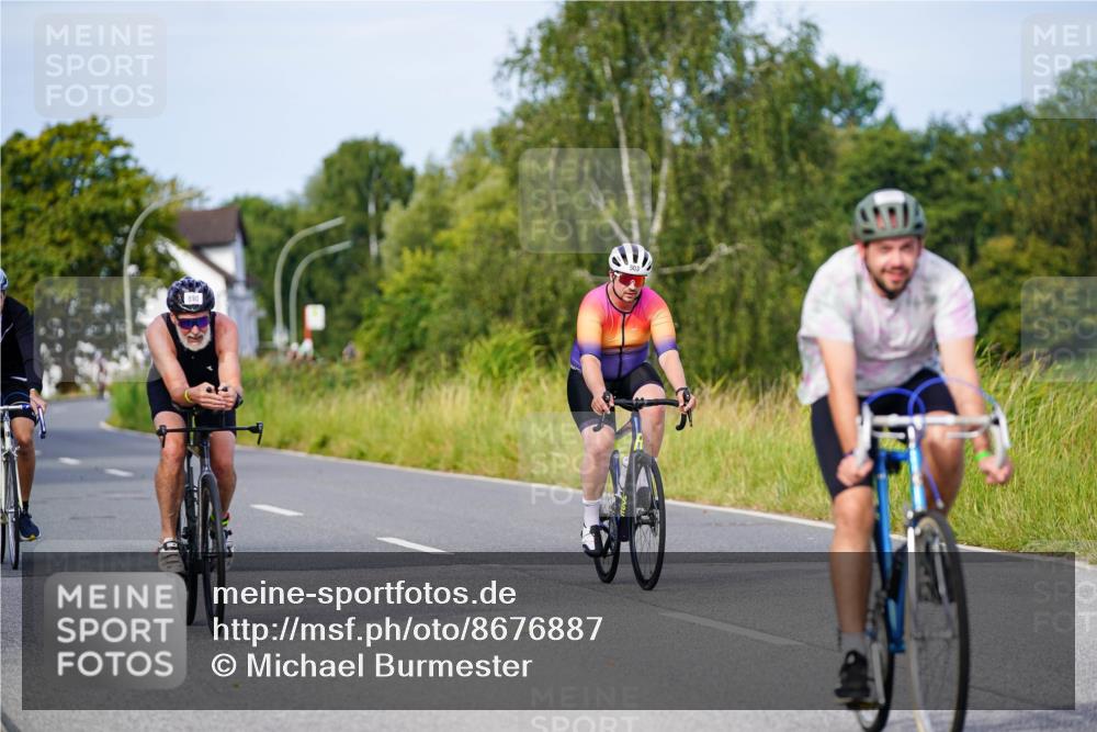 31.08.2025 - Elbe Triathlon Hamburg Michael Burmester http://msf.ph/oto/8676887 31.08.2025 10:25:56 Radfahren 503, 890, 1020, 1029, 1055 meine-sportfotos.de